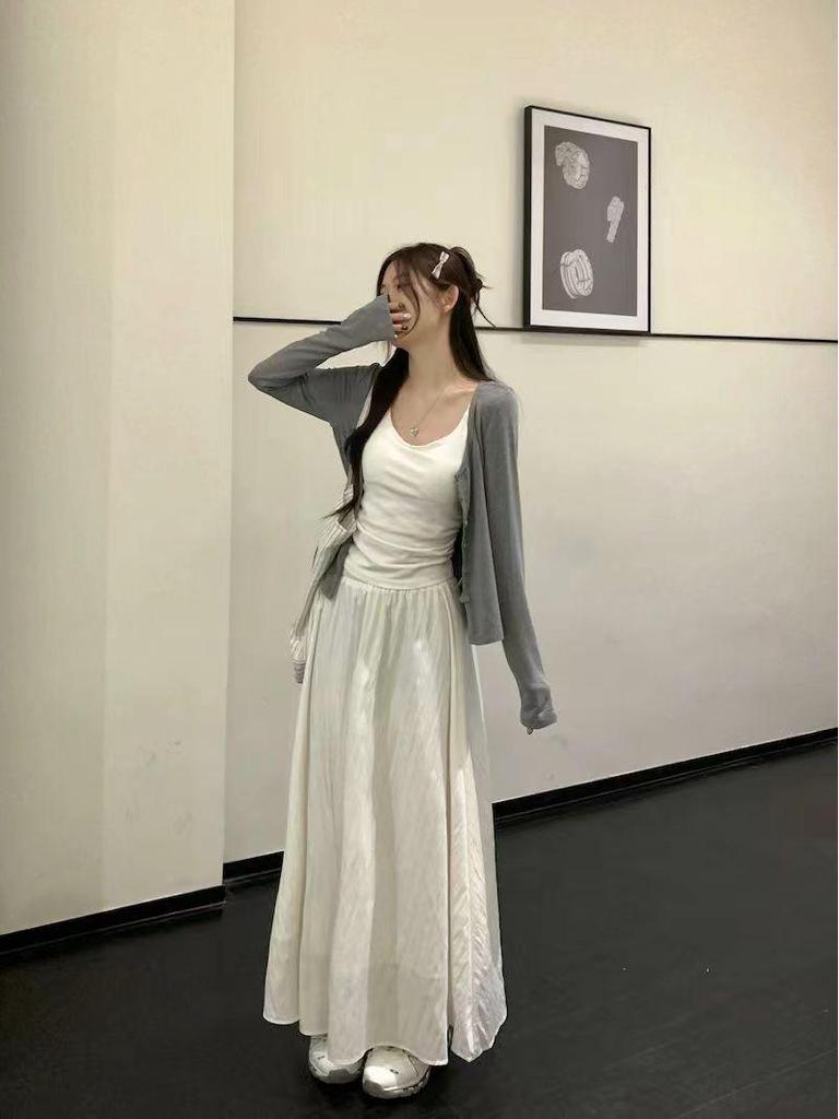 Damesommerhvitt midiskjørt og cardigan tredelt sett - Elegant og moden stil, gudinnevibb, langermet