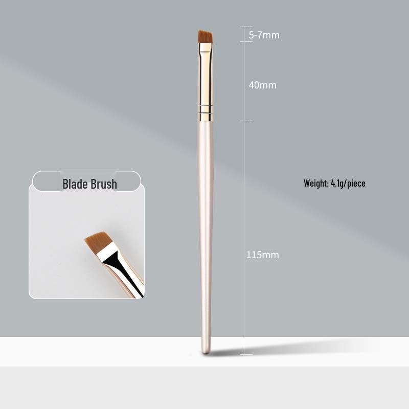 Five-Piece Wooden Handle Eye Detail Brush Set: Precision Eyeshadow, Eyeliner, Under-Eye Brushes