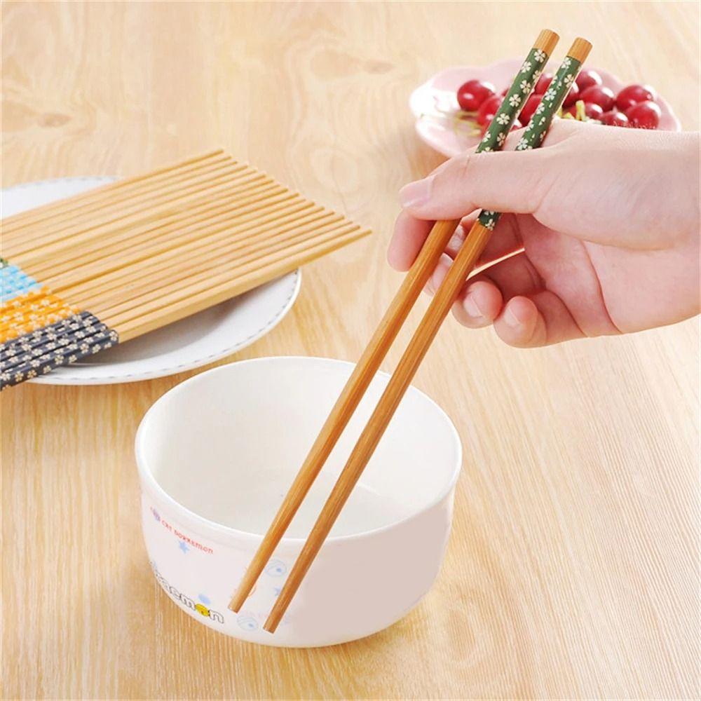 1Pairs 24CM Classic Wooden Chopsticks Reusable Sushi Kitchen Tool Natural Bamboo Chopsticks