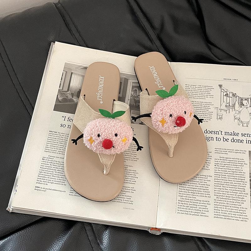 

[SSBL] Casual cute plush doll non-slip beach shoes women s 2025 summer casual sandals flip-flops 40
