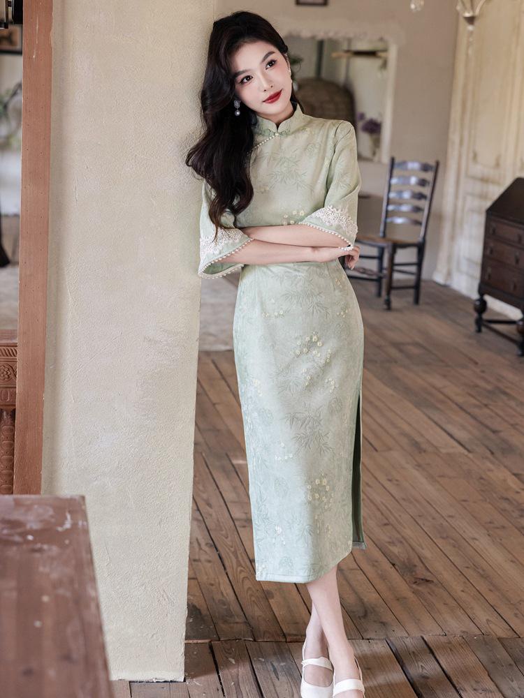 Bei Zhi Yun Green Suede Big Sleeve Cheongsam - 2025 Autumn Collection