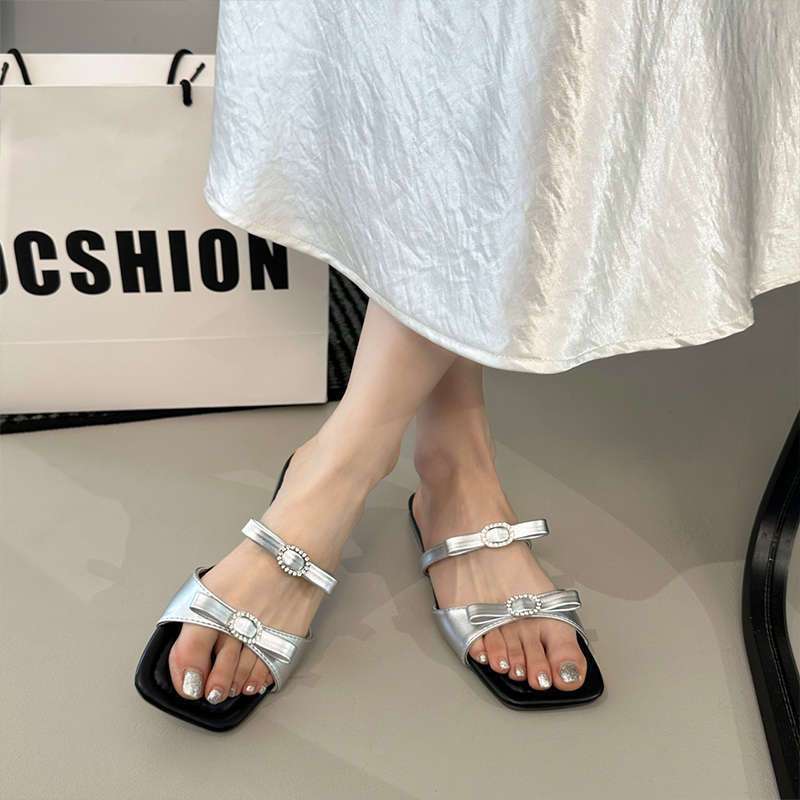 2025 summer new outer wear beautiful square head open-toed cool slippers fairy bow word flat slippers woman