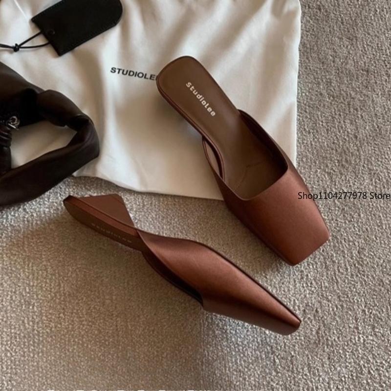 Fashion Elegant Green Satin Designer Slippers Women 2025 Summer Fashion Low Heel Square Toe Mules Loafers Luxury Comfort Slide Sandals