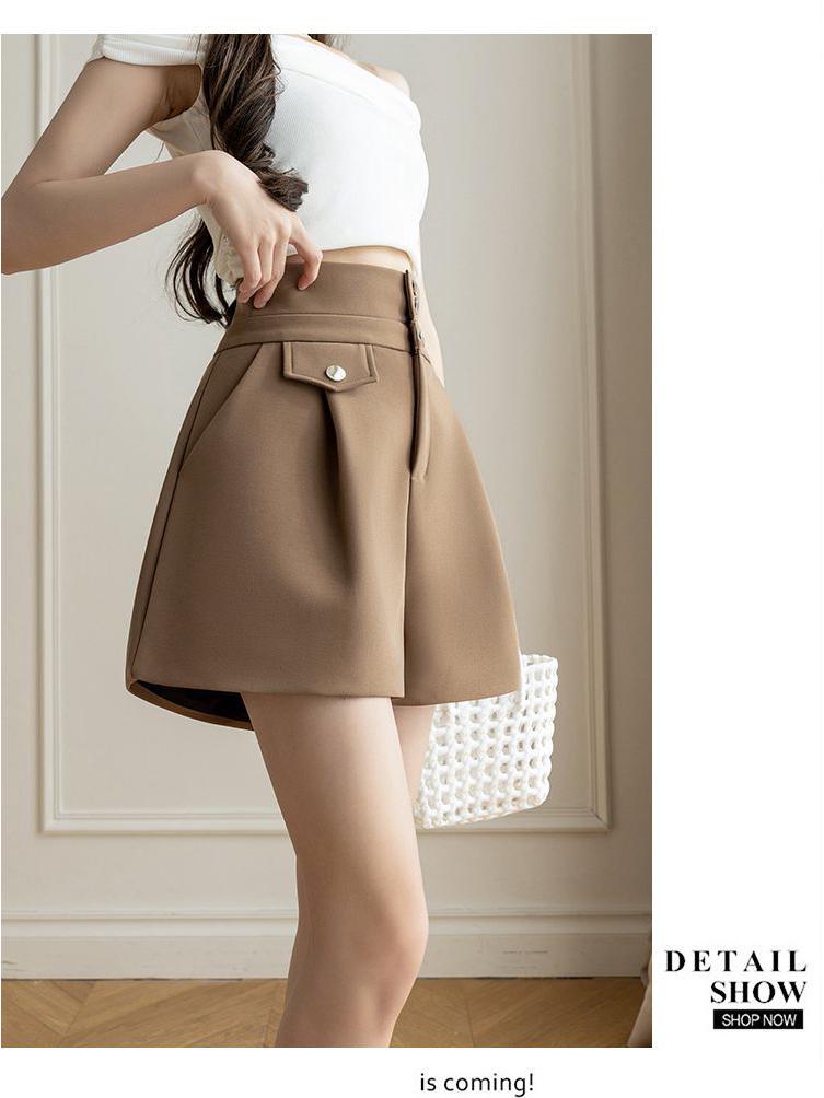 2026 Spring/Summer Women's Slimming Wide-Leg A-Line Suit Shorts and Fashion Outerwear with Versatile OL Boots