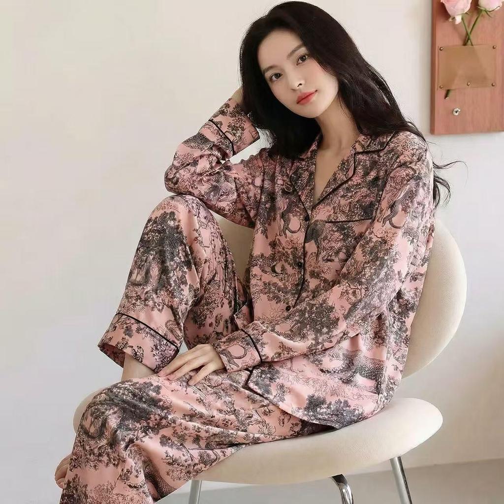Women's Retro Ink Painting Ice Silk Pajamas Set - Long-Sleeve Top & Long Pants, Spring/Autumn Luxury Home Wear.