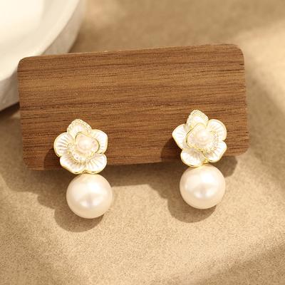 Classic Versatile Temperament White Dripping Camellia Pearl Earrings Retro Niche Earless Earclip Earrings Women's Models