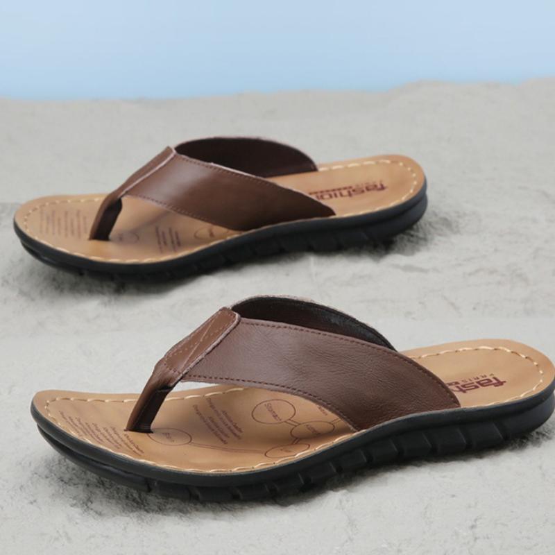 Men's Flip-flops Brand Cowhide Leather Slippers Fashion Casual Pinch Slipper Outdoor Non Slip Beach Slippers for Men Flat Slides