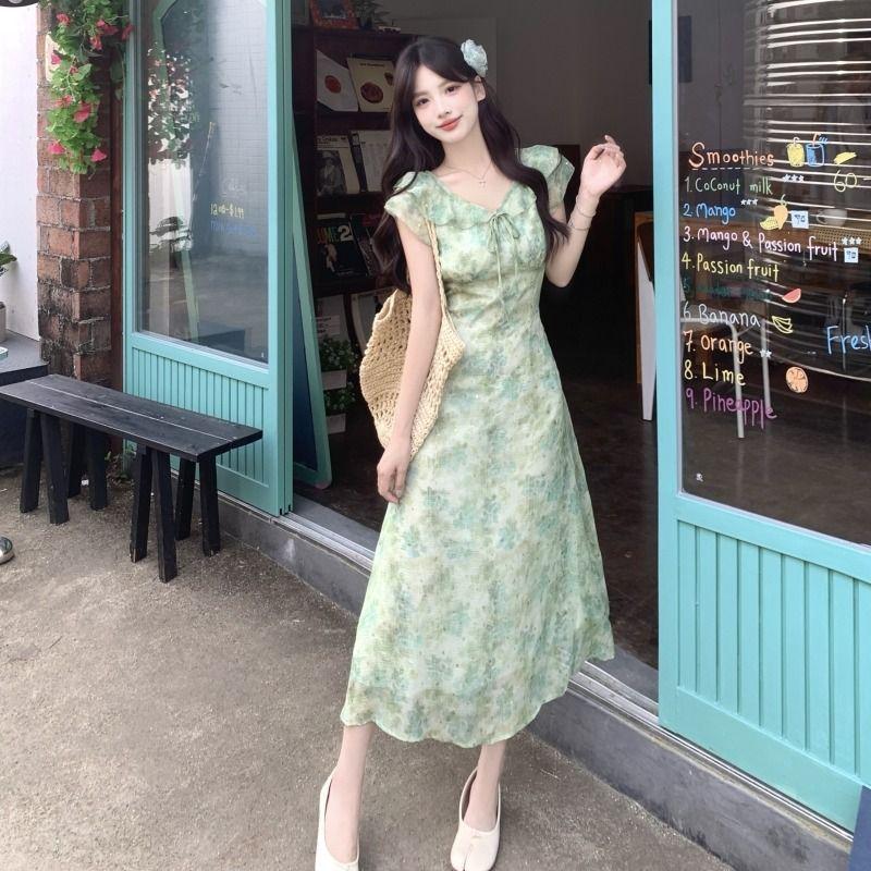 With inner lining, French green small flying sleeve floral dress, women's summer seaside vacation sleeveless waist dress