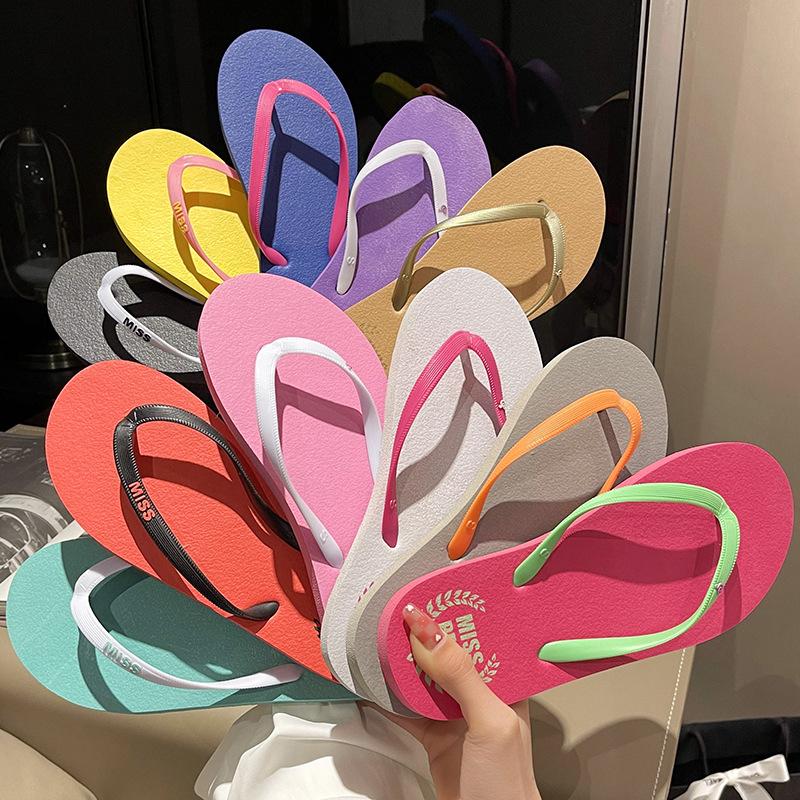 

Simple flip-flops women s summer non-slip outer wear new cartoon flat-bottomed seaside beach cool slippers S code recommends 35-36 feet