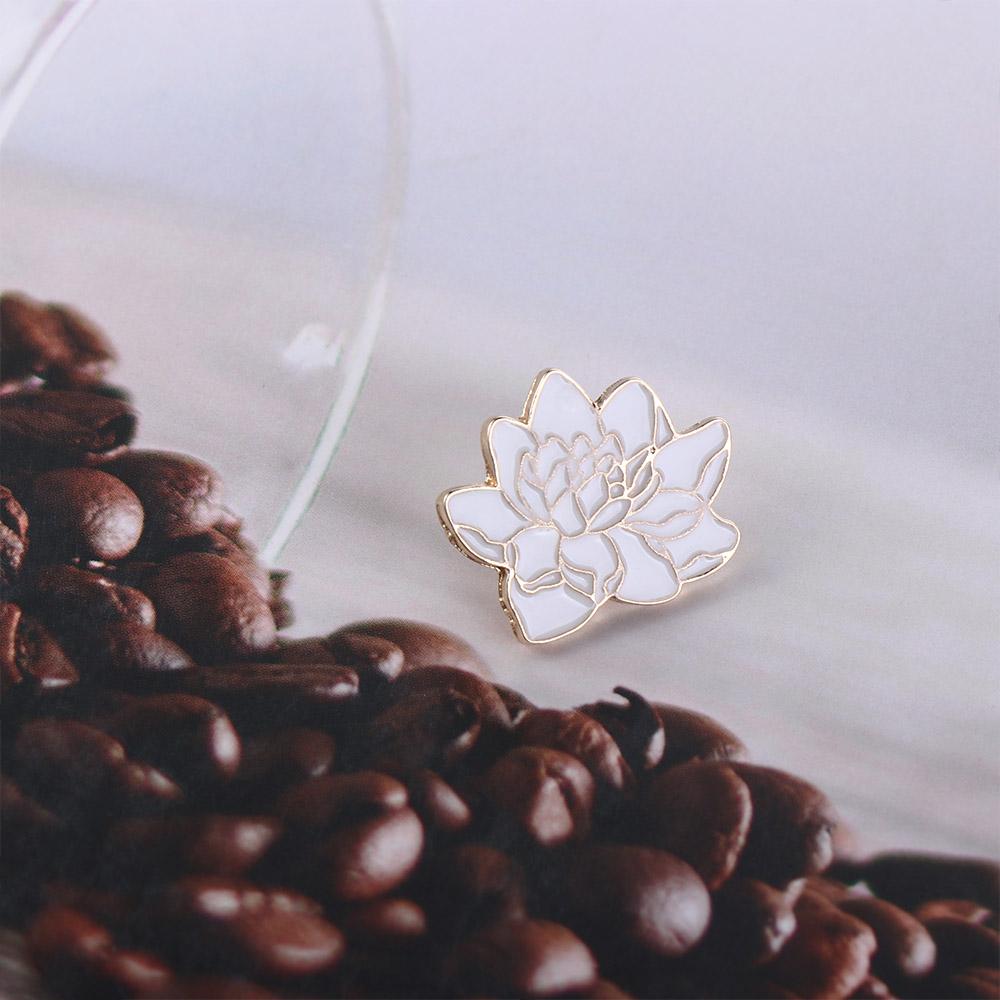 Lapel Pin Buddhism Travel Commemorative Lapel Brooch Lotus Flower Brooch Brooches Pin Enamel Pin