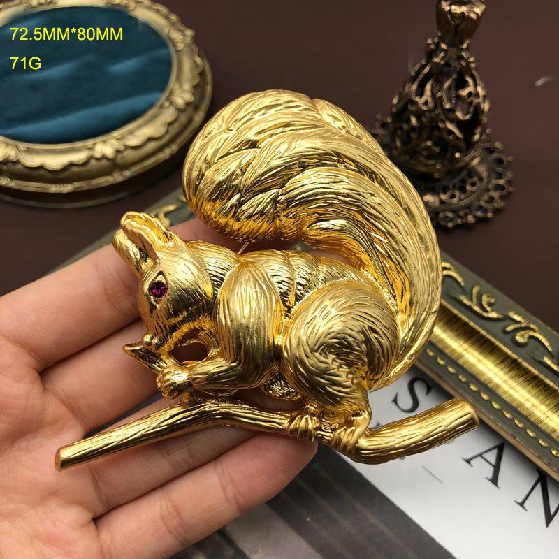 

Винтажные барочные женские мужские броши-значки в дворцовом стиле золотого цвета с белками, модные мужские аксессуары для костюма, офисные булавки с животными