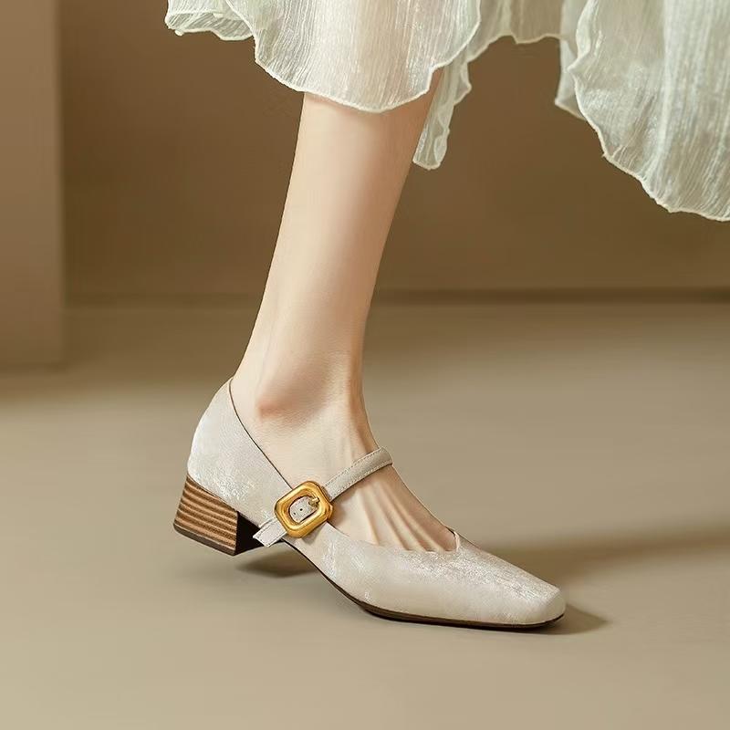Fashion 2025 New Casual and Comfortable Spring Autumn Women Pumps Leather Shoes for Women Chunky Low Heel Shoes Concise Mary Jane Shoes