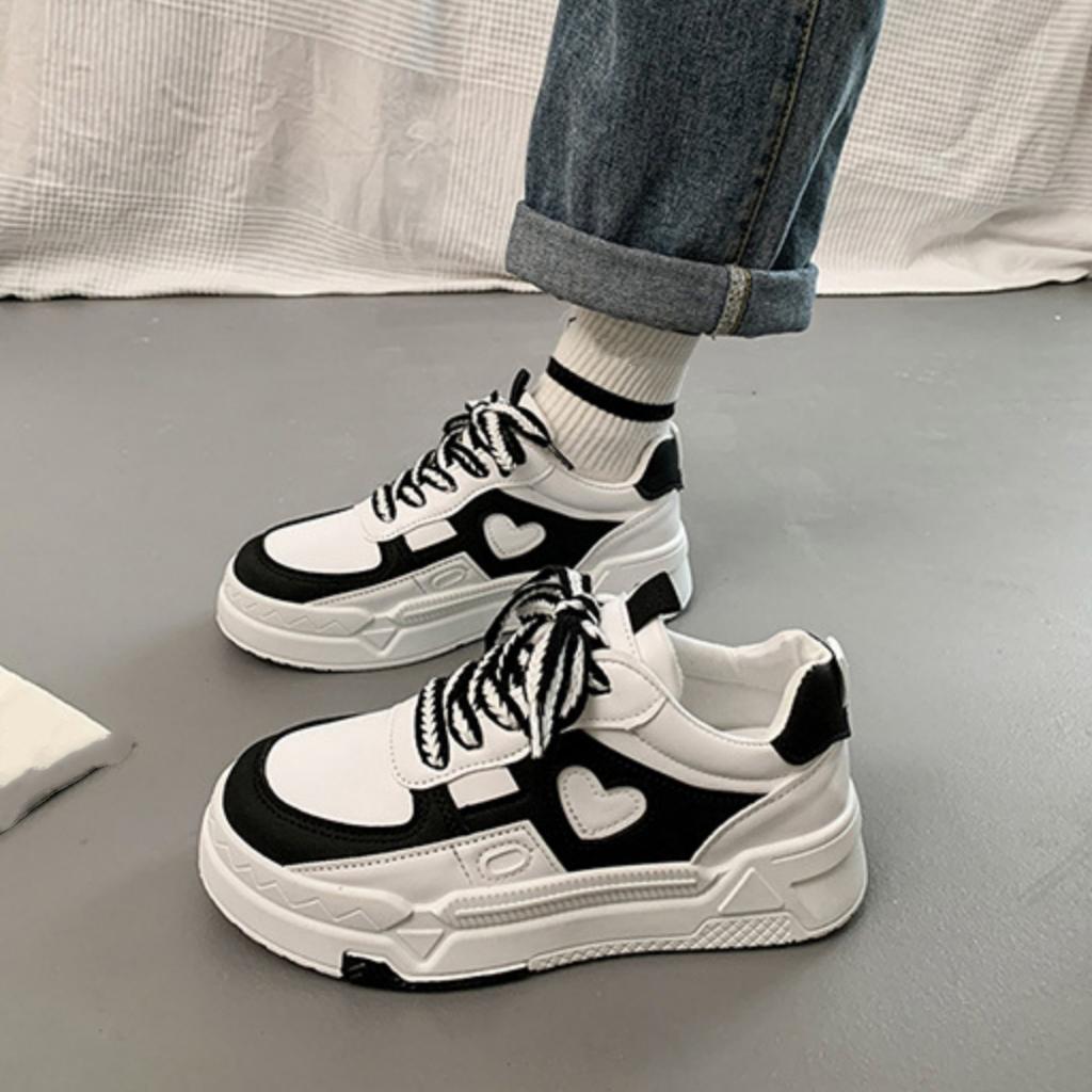 Fashion New Thick-soled Non-slip Walking Shoes Spring/autumn Round Toe Lace-up Sexy Comfortable Casual Sneakers for Women