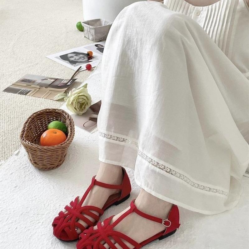 2025 Summer Fashion Weaving Hollow Flat Bottom Baotou Comfortable Soft Bottom Sandals for Women's Casual Versatile Sandals