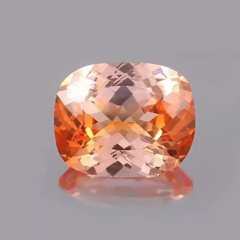 Natürlicher Padparadscha Saphir Ceylon 11-13 Karat Kissenschliff 13x10 mm Edelstein