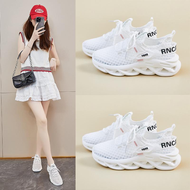 New Summer Flying Woven Shoes Korean Sports Women's Mesh Breathable Student Casual Shoes Flat Running