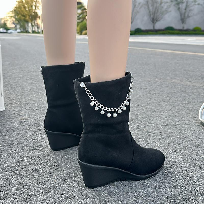 Fashion Luxury Pearl Chain Decoration Mid Calf Boots Women Autumn Sexy Solid Black Suede Boots Comfort Round Toe Medium Heel Booties
