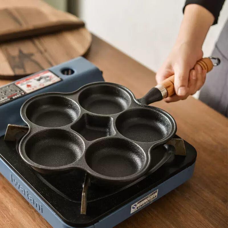 Saint Bede Cast Iron 5-Hole Egg Frying Pan Set