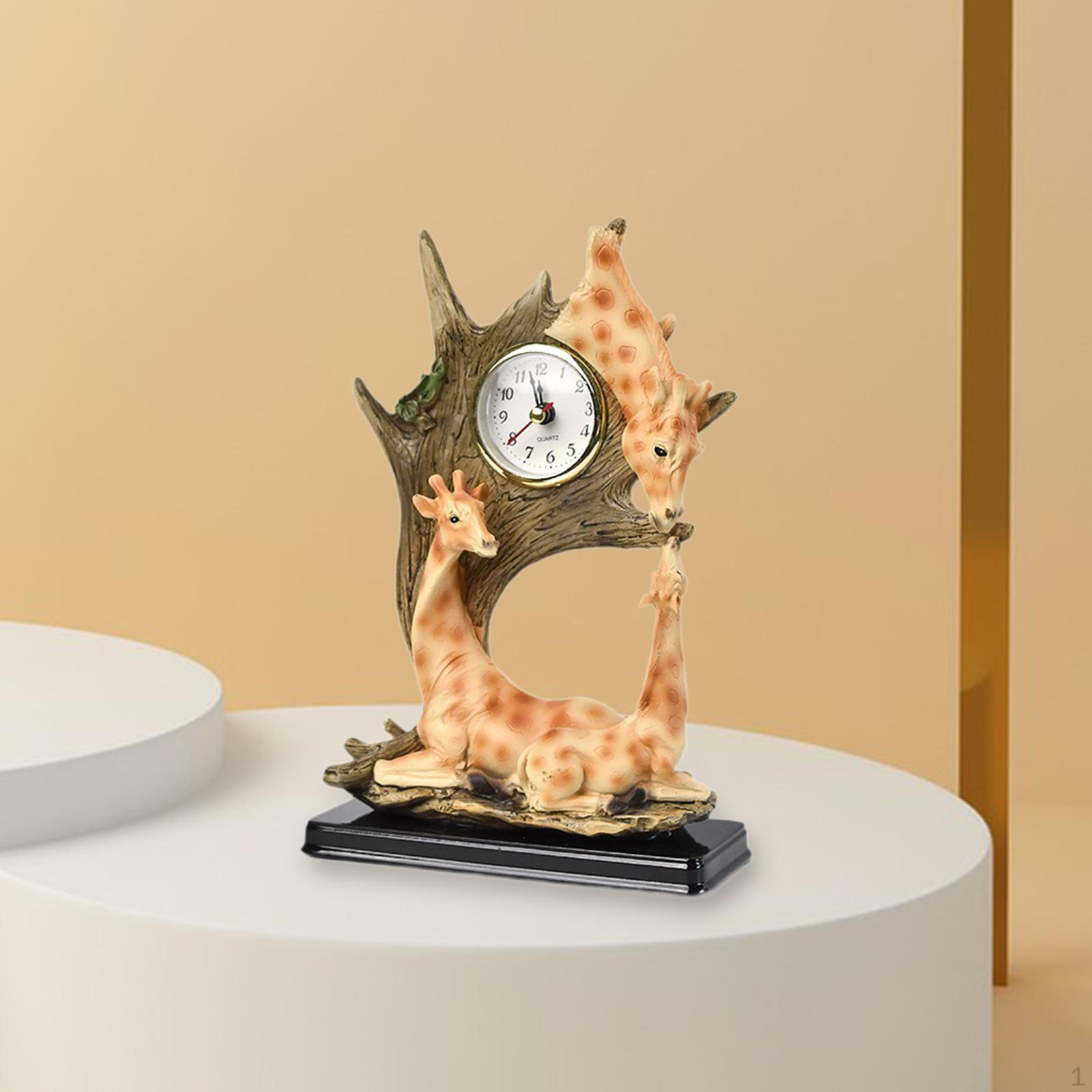 

Часы-скульптуры животных для декора стола в квартире или столовой