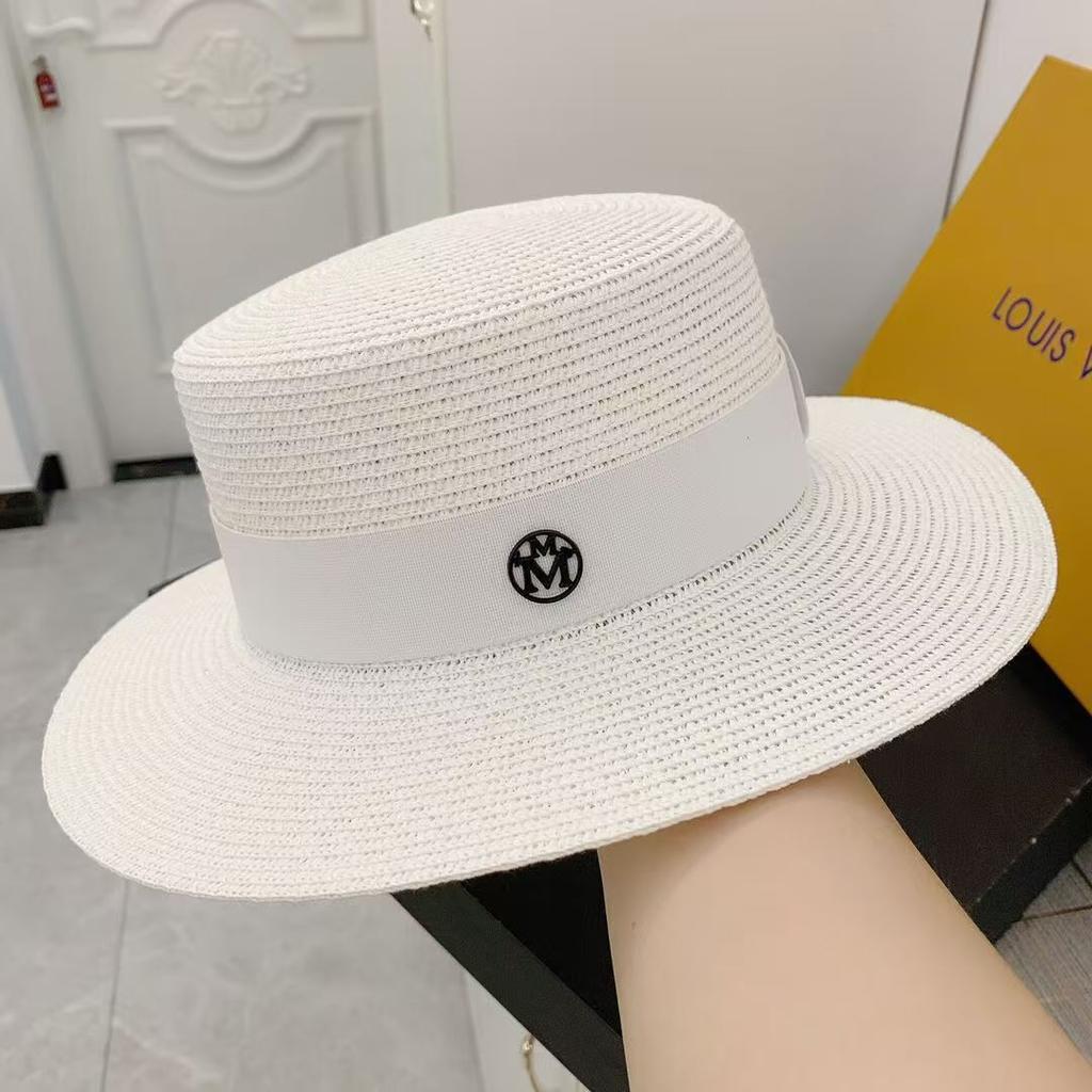Straw hat female summer versatile flat top beach hat sun protection shade British top hat Internet celebrities outdoors