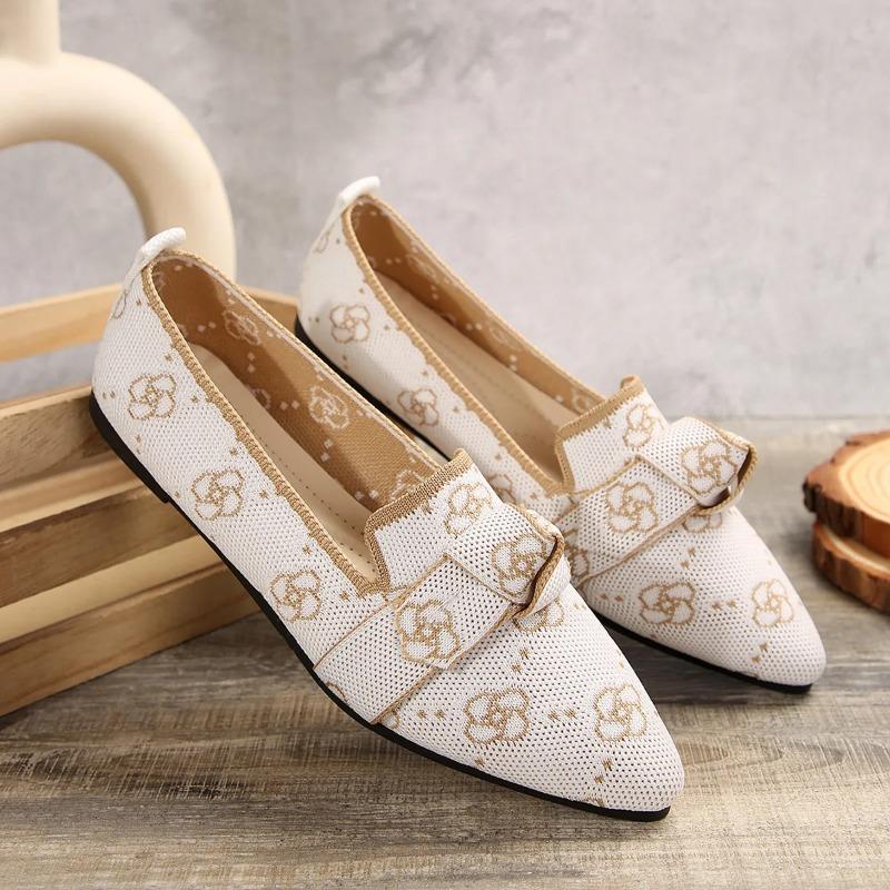 New Women's Knitted Slip On Flats Breathable Comfortable Solid Color Walking Shoes Casual Pointed Toe Walking Sneakers Loafers