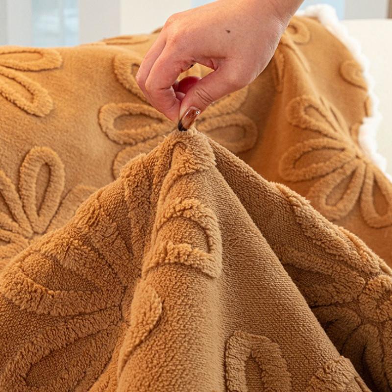 1Pcs Couch Mats Solid Color Sofa Cover Sofa Pad Autumn And Winter Thicked Jacquard Keep Warm Soft Cushion Living Room Decoration