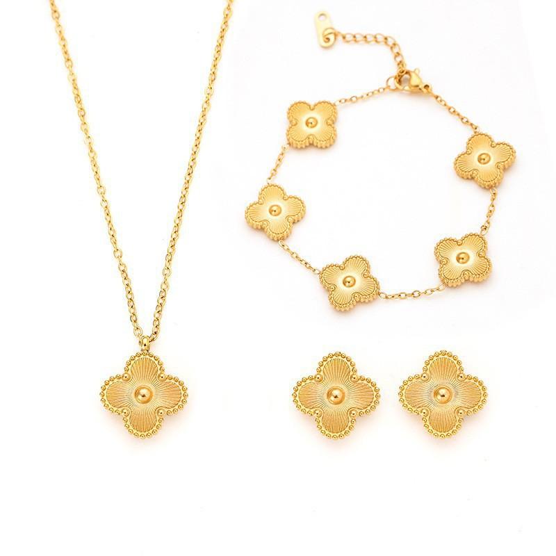 13mm Four-leaf Clover Necklace Earrings and Bracelet – A Three-piece Jewelry Set