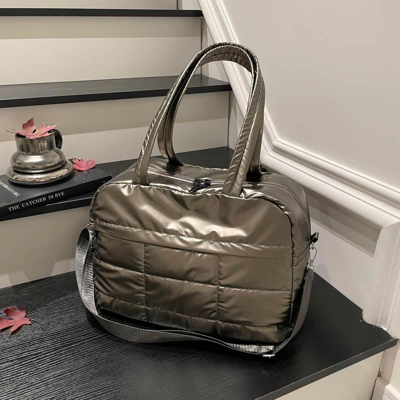 New Solid Color Soft Quilted Women's Handbag Shoulder Underarm Bag Lightweight and Simple Large-capacity Handbag