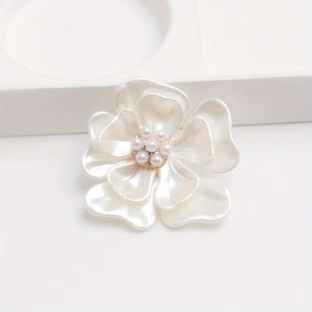 Pearl Plant Pins Elegant Design Dressing Decoration Jewelry Accessories Brooch Gift
