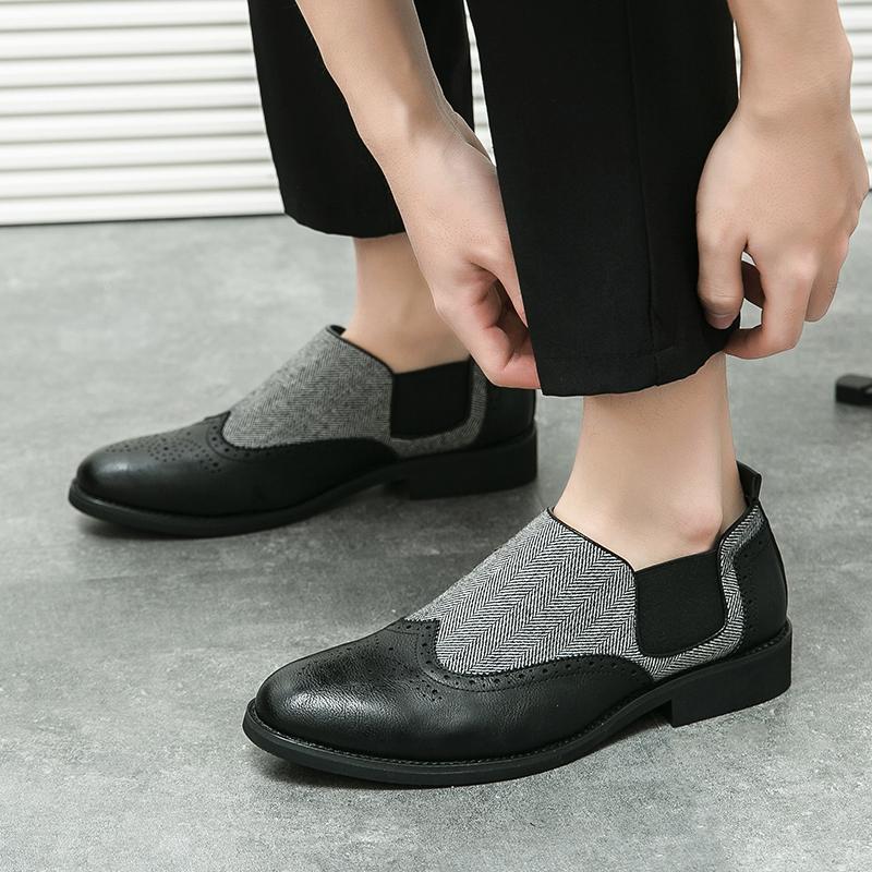 Fashion Spring New Men's Comfortable Carved Breathable Block Shoes Fashion Brand Men Retro Brown Pointed Business Banquet Wedding Shoes