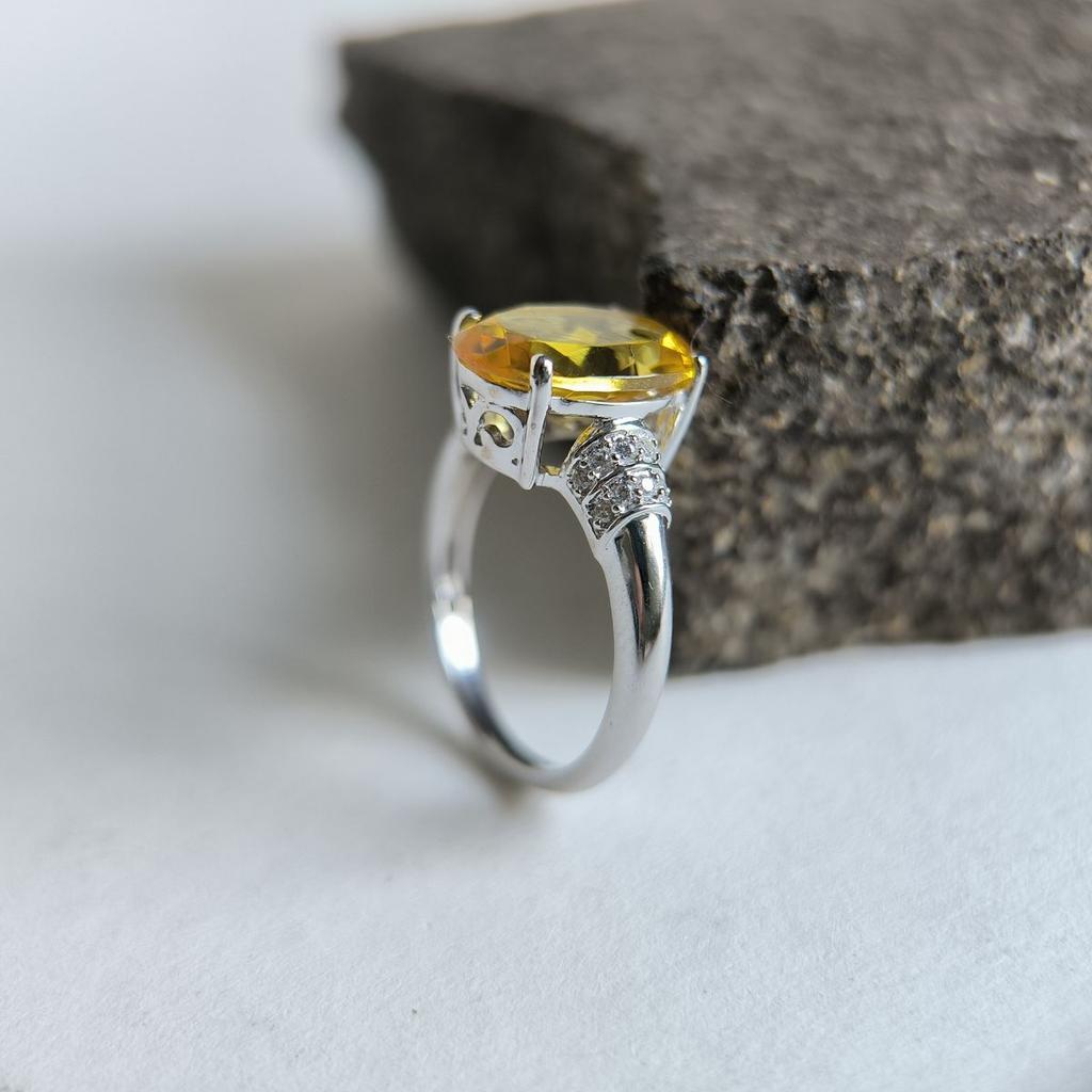 Silver Ring with Nano Citrine 5.065ct, Item Weight 4.36 G (2190004)