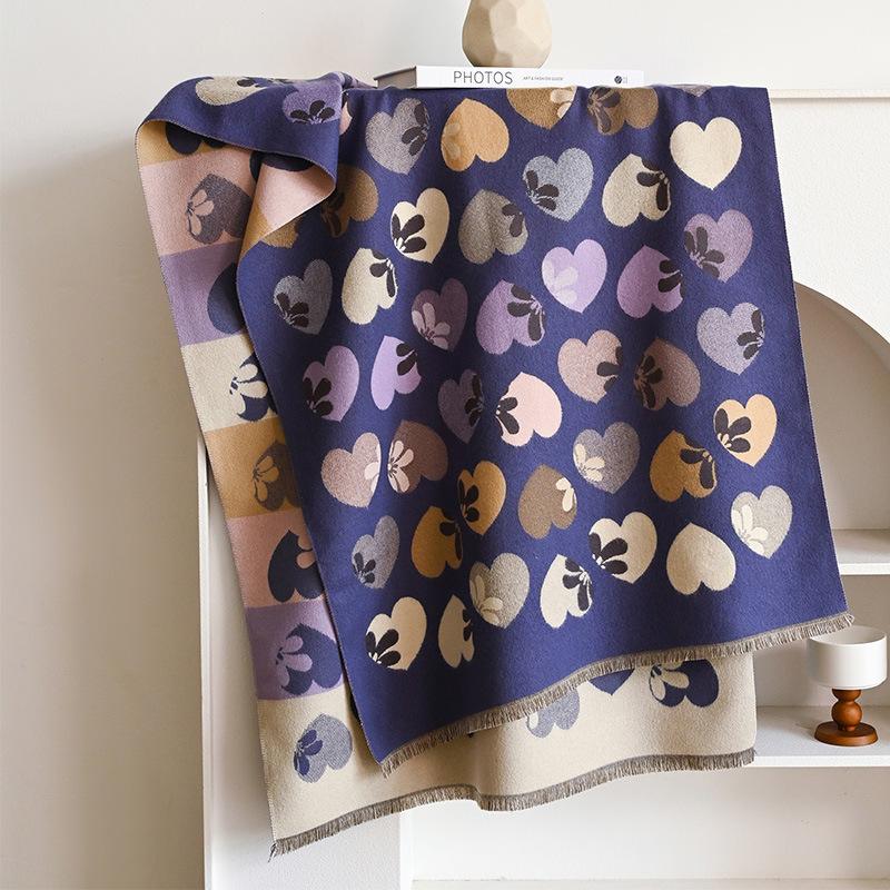 Korean High-End Love Petal Printing Women'S Imitation Cashmere Thermal Scarf Double-Sided Two-Color Air Conditioner Shawl