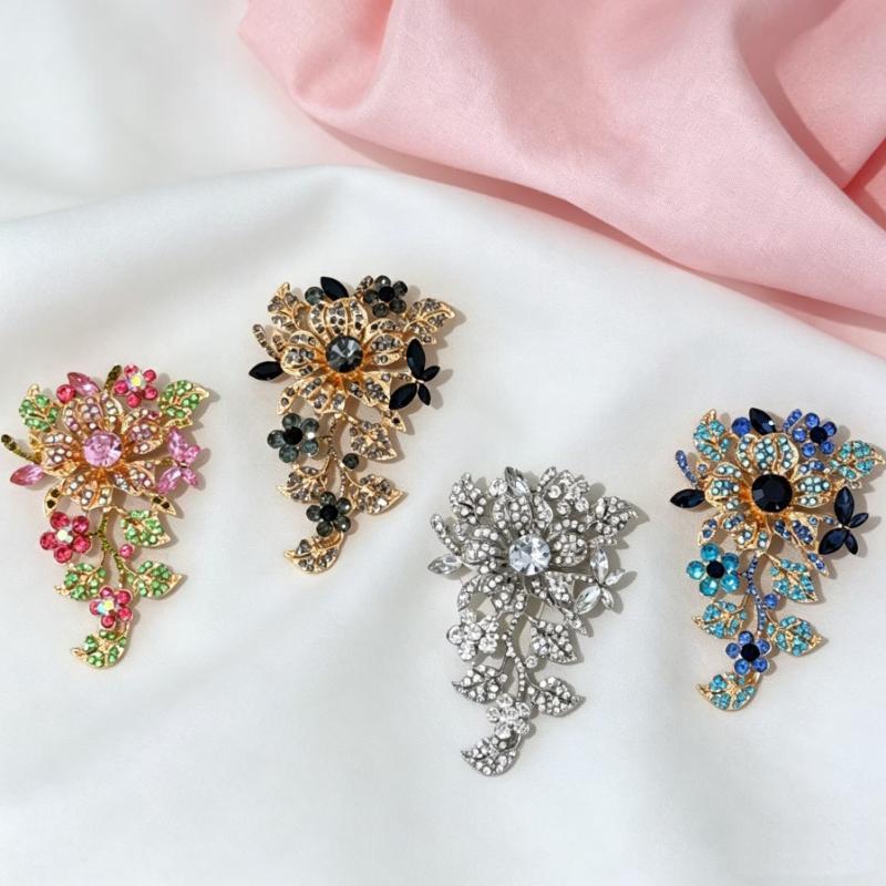 Sparkly Rhinestone Flower Brooch Pins Multicolor Exquisite Design Corsage Jewelry Accessories For Wedding Party Daily Wear