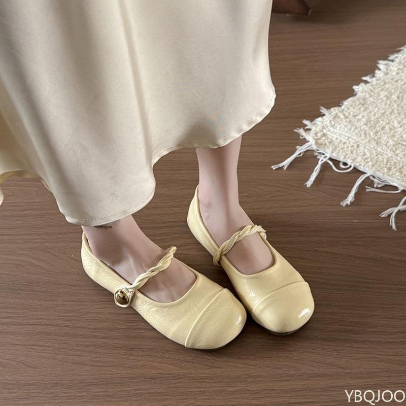 Fashion Retro Flat Bottomed Small Leather Shoes for Women New Spring Summer Single Shoes Versatile Comfortable Shallow Mouth Shoes
