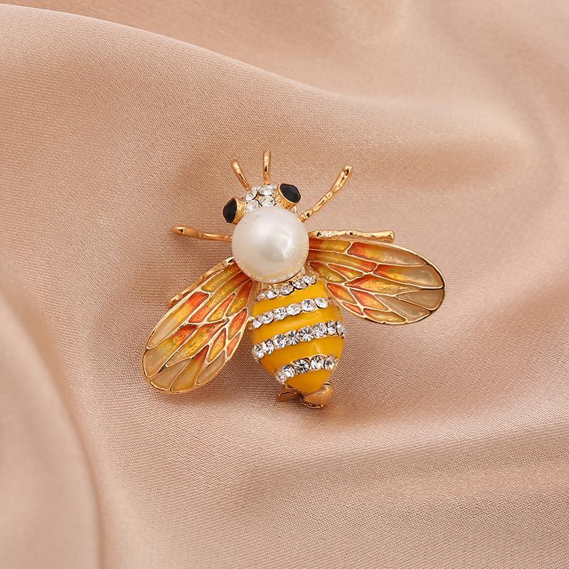 Cute Rhinestone Bee Brooch Women Party Accessories Insect Pearl Corsage Brooches Clothing Accessories