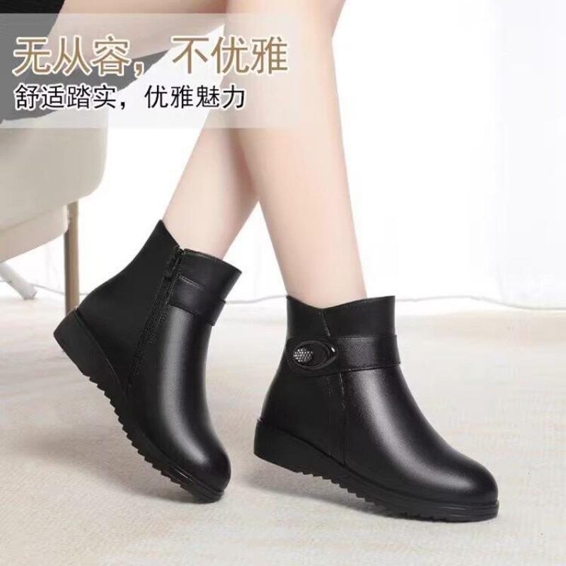 Baumwollschuhe Damen Winterschuhe Samt flache kurze Stiefel mittelalter Mann rutschfest Schneestiefel Damen verdickte Oma-Schuhe
