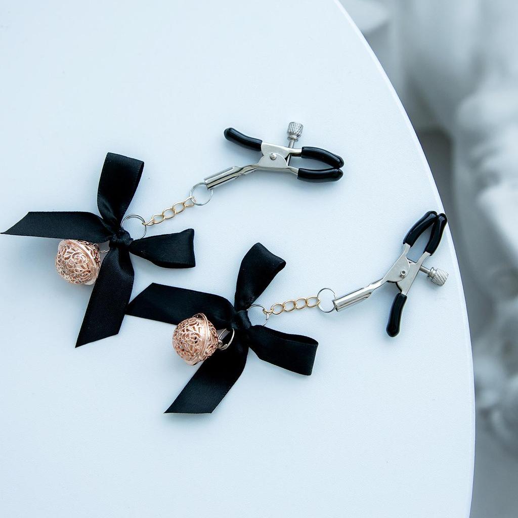 SM Adjustable Nipple and Breasts Clamps with Bow Tie for Couples