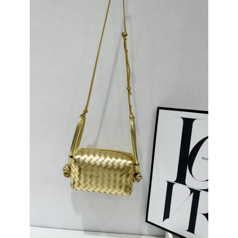 

Тканая сумка Модный тренд Маленькая квадратная сумка Сумка для камеры Маленькая большая вместимость Одноплечная сумка через плечо 22 * 11 * 14CM (ordinary without words) золотой