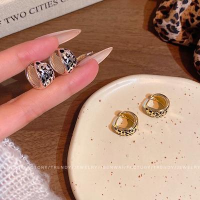Maillard Retro Leopard Print Ear Buckles Women's Design Earrings Temperament Ears