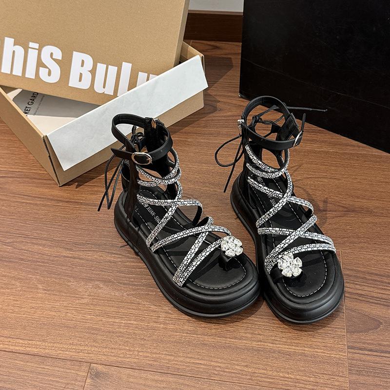 Shoes summer new retro rhinestone temperament hundred design sense child thick sole hollow beach sandals