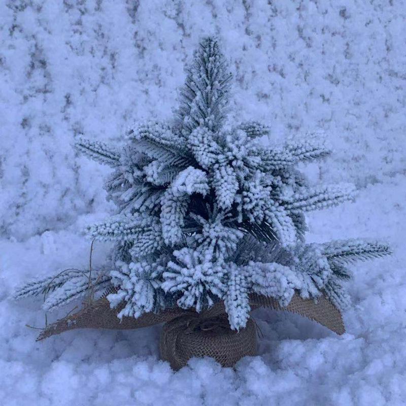 Mini Christmas Tree Snow Scene Desktop Ornament