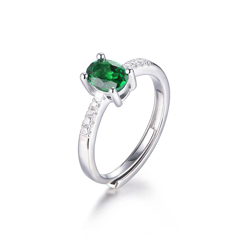 Classic Women's S925 Sterling Silver Emerald Ring - Light Luxury Egg-Shaped Gemstone Band