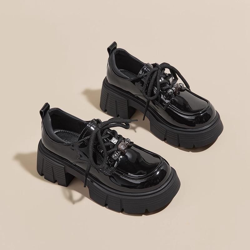 

Платформенные маленькие кожаные туфли женские 2025 новая осень британский стиль черные лоферы толстый каблук небольшие увеличивающие рост одинарные туфли женщины 40