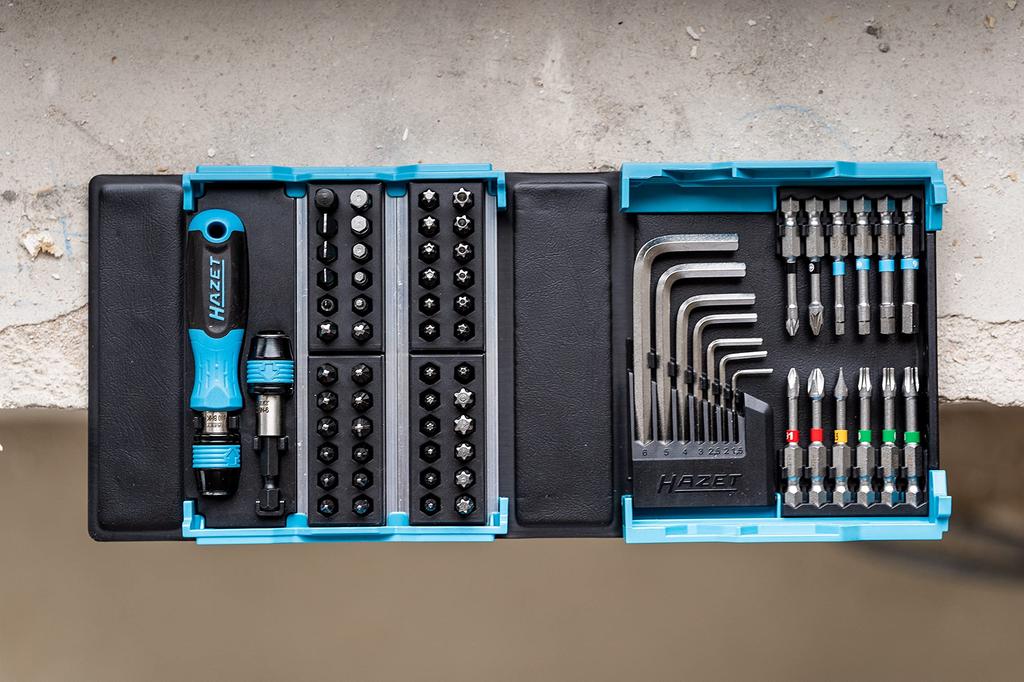 HAZET Schraubendreher-Bit-Satz Smart Case Hazet Blau 69 Teile Werkzeugbit Sechskant 130 x 118 x 50 mm Japanischer Import 2200SC-1 Antrieb 6,3 mm (1/4 Zoll) [Regulär