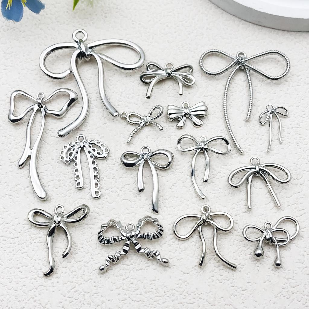 Hängender Vergoldeter Farbechthaltender Diy Schleife Hohl Anhänger Anhänger, Legierung Halskette, Armband, Ohrringe, Handgefertigter Schmuckzubehör