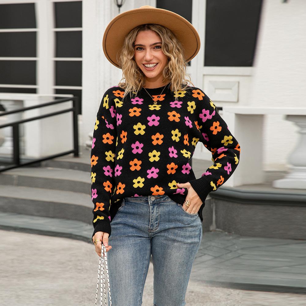 A New Autumn Style Pullover Round-neck Sweater for Women, A Versatile Floral Print Warm Long-sleeved Knitted Top