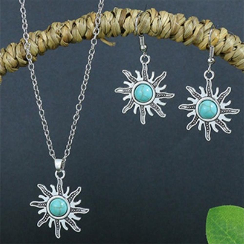 

Vintage Women s Earrings Necklace Set Turquoise Earrings Ethnic Pendant Earhook Pendant Beach Party Jewelry Accessories Gifts