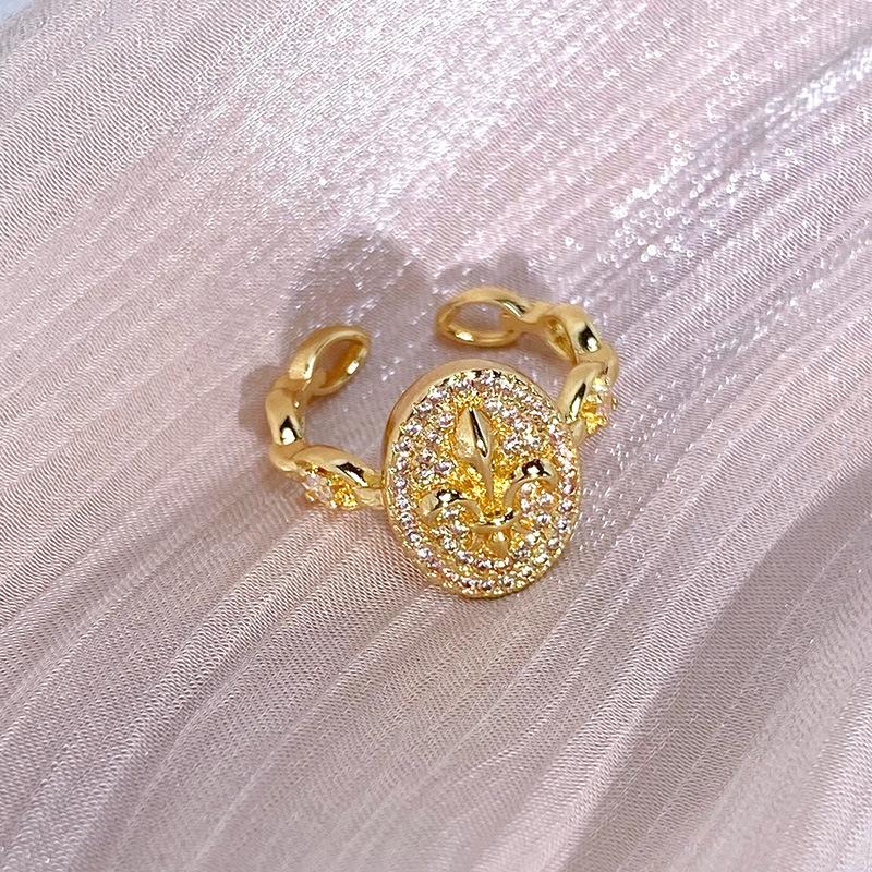 Весна и Лето Французское Ретро Ожерелье Ирис Женские Высокое Чувство Легкая Роскошь Цветочные Серьги-Пуссеты Винтажное Цыганское Кольцо