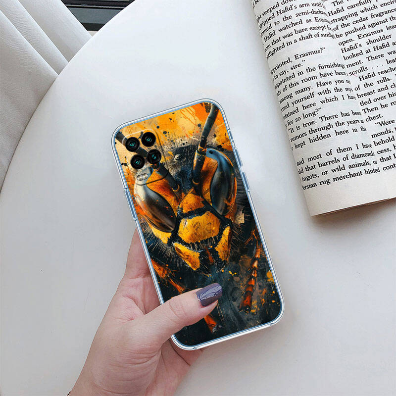 MH20 Bees Cartoon Case for Motorola E7 G6 G7 G8 G9 Plus Power Play G10 G20 G04 E30 E40 E22 E20 E13 E15 G22 G23 G05 G75 G35 G55