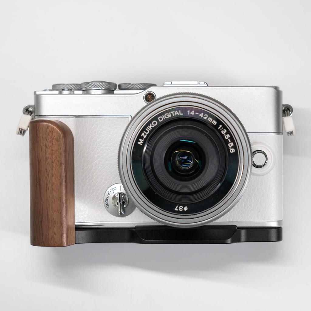 Iborrys Premium Solid Wood Camera Compatible with Olympus PEN with Dedicated Quick Release Plate and Premium Retro Natural Wood Handle Grip, E-P7/EP7